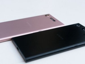 Xperia XZ2 Compact, Xperia Z5 Compact