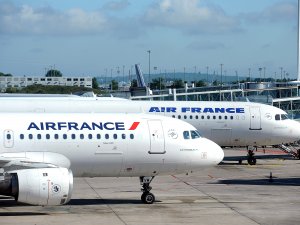 Air France çalışanları greve girdi