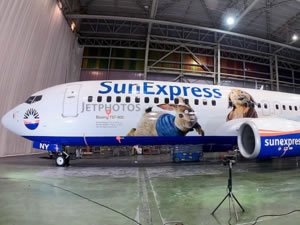 SunExpress bir uçağına daha özel boyama yaptı