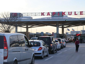 4 araçtan biri Kapıkule Sınır Kapısı'ndan geçti