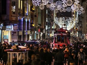 Türkiye'ye iki ayda gelen turist sayısı yüzde 35 arttı