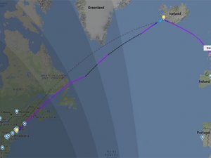 İzlanda'ya giden uçak İskoçya'ya yönlendirildi!