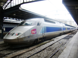 Fransa'da demiryolu grevinin faturası 100 milyon euroya ulaştı