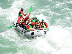 Turizmin başkentinde rafting heyecanı