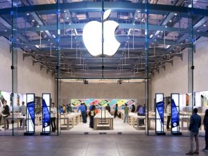 Apple hisseleri değer kaybetti