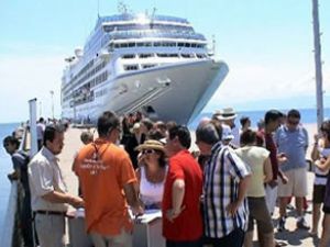 Her 3 turistten birisi Antalya'yı tercih etti