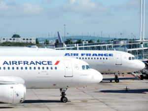 Air France'da grevler istifa getirdi