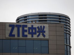 ABD, Çinli ZTE'ye yasağı kaldırıyor