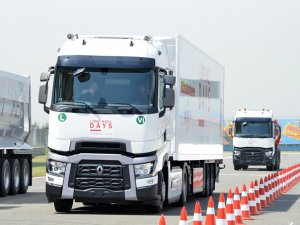 Renault Trucks kamyonları performanslarıyla İstanbul Park Formula pistinde!