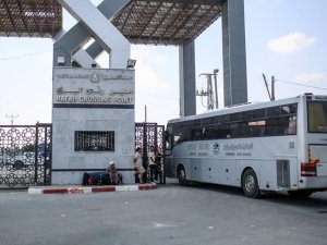 Refah Sınır Kapısı ramazan ayı için açıldı