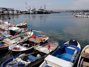 Marmara Denizi'nde ulaşıma lodos engeli