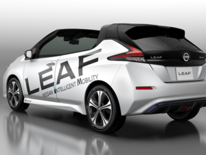 NISSAN, üstü açılır LEAF’i tanıttı