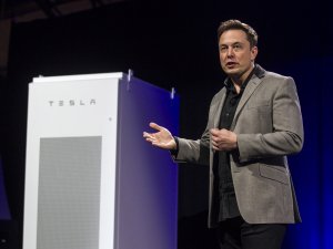 Tesla hissedarları Elon Musk'ı görevden almayı oylayacak