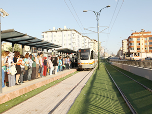 Gaziantep, raylı sistemlerle donatılıyor