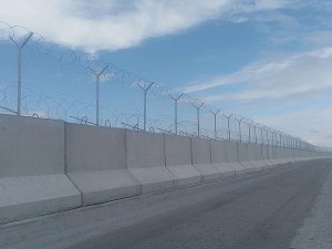TOKİ, Suriye sınırındaki 564 kilometrelik güvenlik duvarını tamamladı