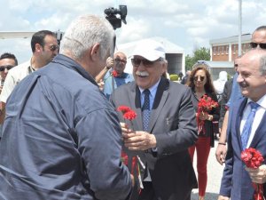 10 bininci yolcu için tören düzenlendi