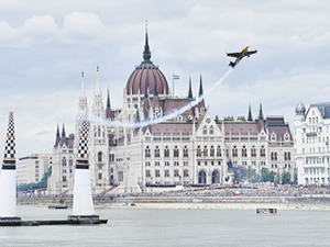 Red Bull Air Race’te heyecan Macaristan’a taşınıyor