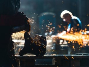 İş dünyası 'güçlü yürütmeden' hızlı kararlar bekliyor