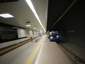 Sürücüsüz metronun test sürüşleri devam ediyor