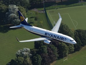 Ryanair 600 uçuşunu iptal ediyor