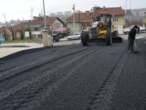 Sarıkamış yollarına asfalt döşeniyor