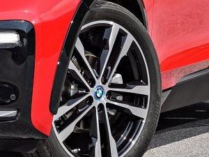 Bridgestone, BMW i3s’in yeni nesil lastiklerini “ologic” teknolojisiyle üretiyor