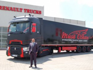 Renault Trucks'ın Yüksek Kabinli serisi Musa Özkan filosunda
