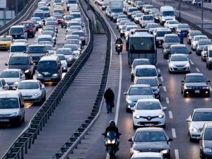 Mersin'de trafikte "Kırmızı Düdük" kampanyası başladı