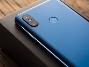 Xiaomi Mi 8 satışta!