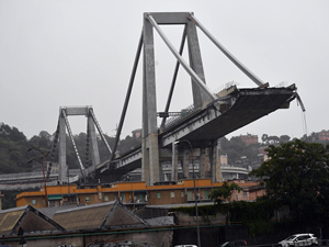 İtalya'da çöken köprüden sorumlu şirket tepkilerin odağında