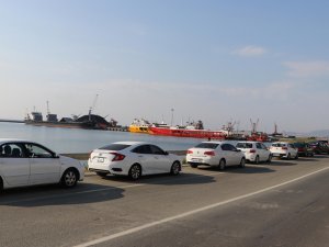 Tekirdağ Limanı'nda uzun kuyruklar oluştu