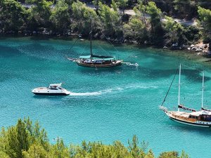 Güney Ege yerli turistle 'bayram' etti