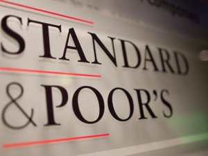 S&P Arjantin'in kredi notunu izlemeye aldı