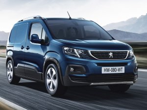 Peugeot Partner "2019 Uluslararası Yılın Vanı" ödülünü aldı