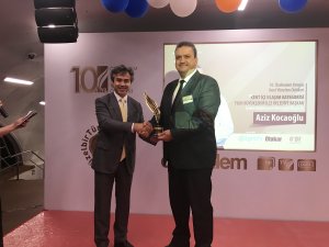 Otokar, İzmir Büyükşehir Belediyesi'ne ‘Kent İçi Ulaşım Ödülü’ verdi