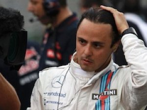 Felipe Massa kuşla yarıştı!