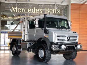 Mercedes-Benz Unimog şehirde yollara çıkıyor