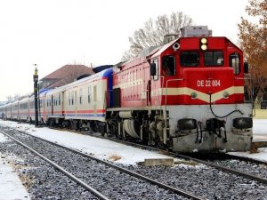 Doğu Ekspresi'ne yoğun ilgi gösteriyorlar