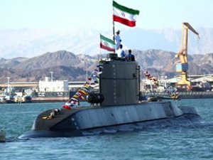 İran, ‘Fatih’ isimli yeni denizaltısını tanıttı