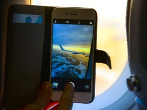 Uçakta cep telefonu kullanmanın cezası ne kadar?