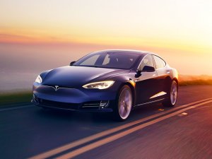 Çin Tesla Model 3 Araçların İthaline Yeniden İzin Verdi