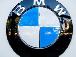 BMW'den Türkçe konuşma yasağı