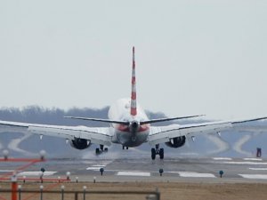 Rus havayolu şirketleri, Boeing 737 Max 8 uçaklarının alımını durdurdu