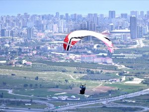 Uçuş tutkunlarının yeni gözdesi: Gelincik Tepesi