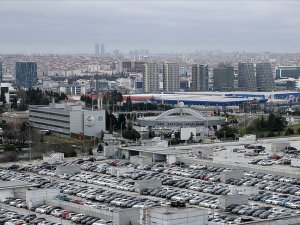 Atatürk Havalimanı'nda bırakılan araçlar sahiplerini bekliyor