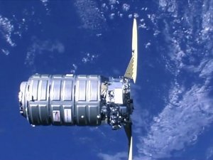 Özel kargo aracı Uluslararası Uzay İstasyonu'na ulaştı