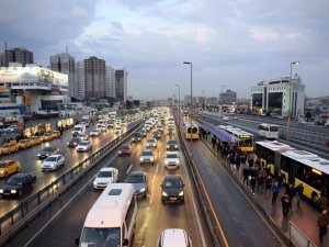 Trafik yoğunluğuna "düşük emisyon alanı" önlemi