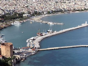 'İngiliz turistler, Antalya'yı yeniden keşfediyor'