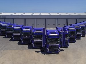 Köknar Uluslararası Taşımacılık,  araç filosunu Volvo Trucks ile güçlendirmeye devam ediyor