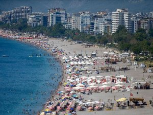 Turizm merkezlerinde bayram tatili yoğunluğu